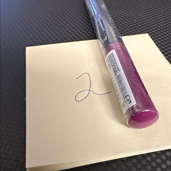 ❣️5|$25❣️Revlon ColorStay Matte Lite Crayon Lipstick . Your choice - Picture 4 of 7